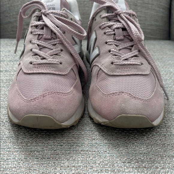 New Balance Women's 574 Classic Sneakers in Pink Women’s size 9 - Picture 3 of 8
